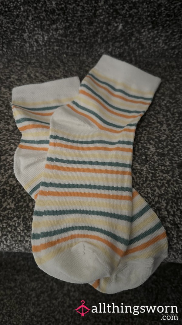 Used White Colourful Striped (GOY) Ankle Socks