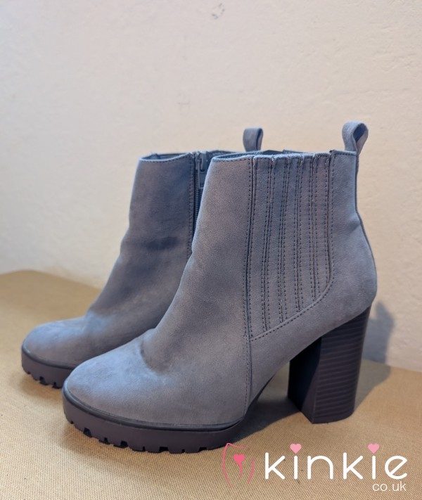 Used & Worn Grey Ankle Boots – Broken In & Full Of Attitude 🩶