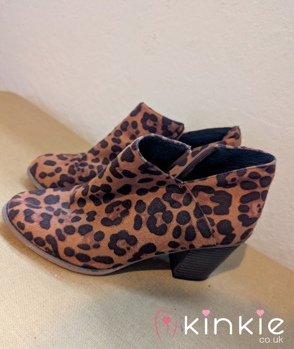 Used & Worn Leopard Print Boots – Loud & Proud