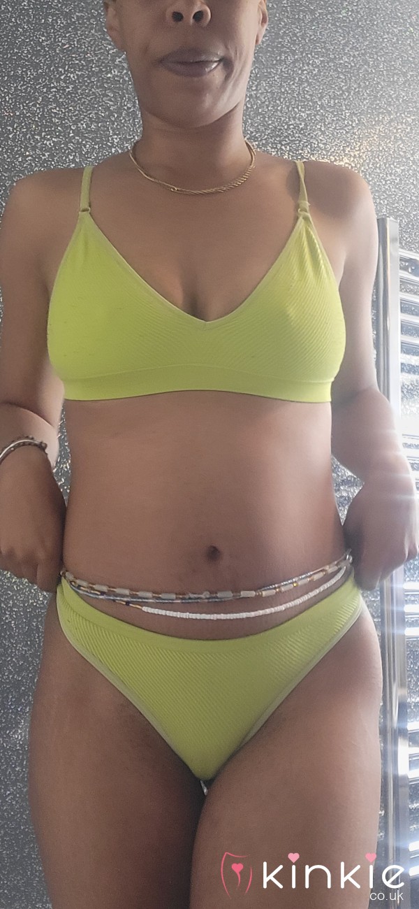 Used/Slightly Stained Comfy Green Set