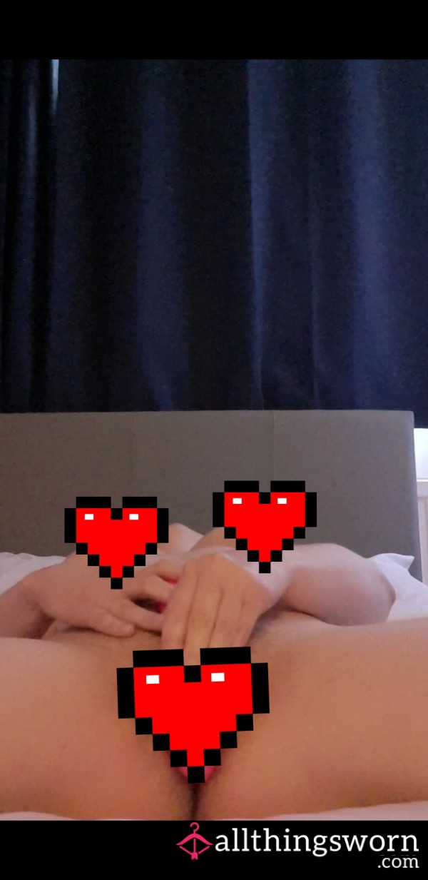 Using My Fav Clitor*l Suction Toy Until I C*m!