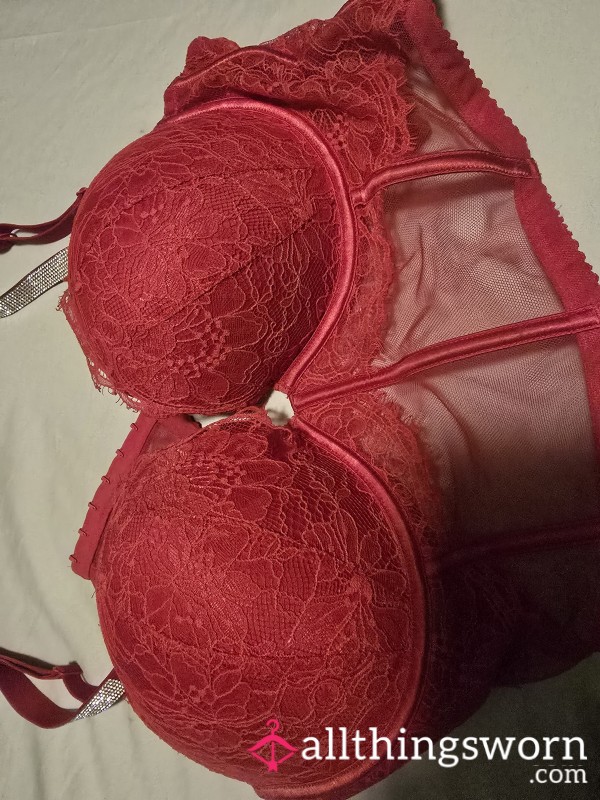 💋 Valentine’s Special – Victoria’s Secret Longline Red Lace Bra 💕