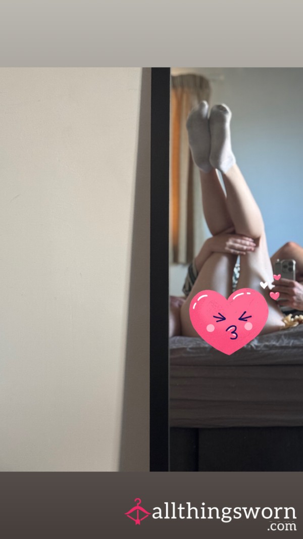 Various Pu**y Pics. Juicy, Wet, Hairy, Close Up, Stretched