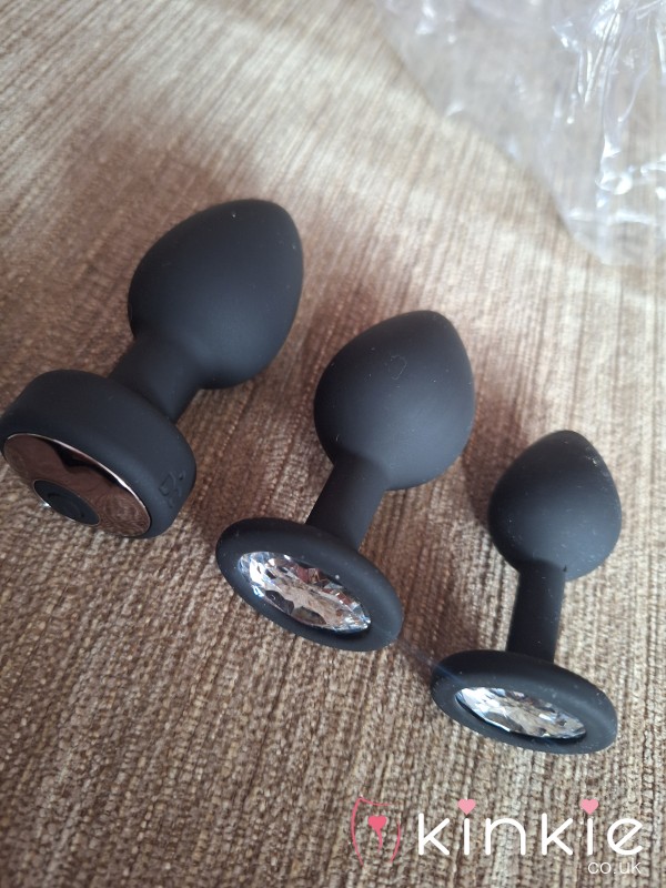 Bu*t Plug - Only The Big One Left!