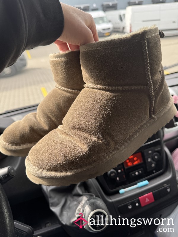 Veel Gedragen Sloffen/schoenen