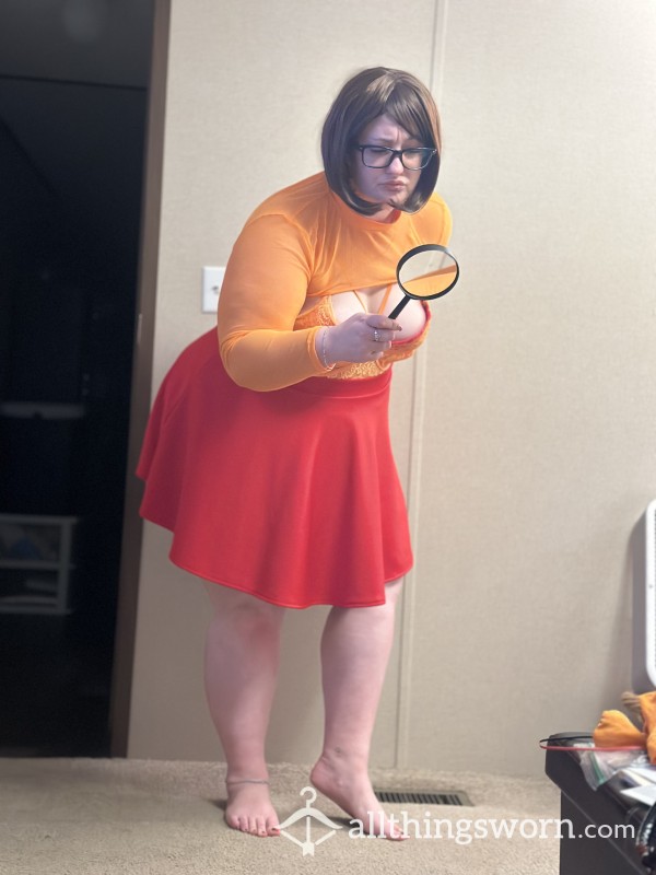 Velma Cosplay - Lots Of Booty And Some Soles