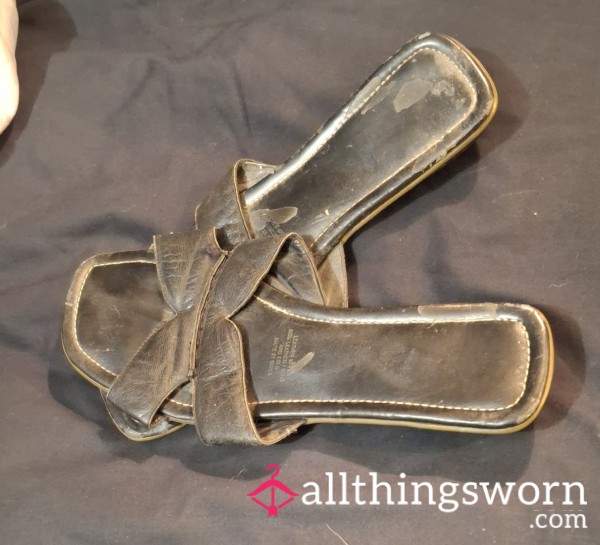 Ver Worn Slip Ons