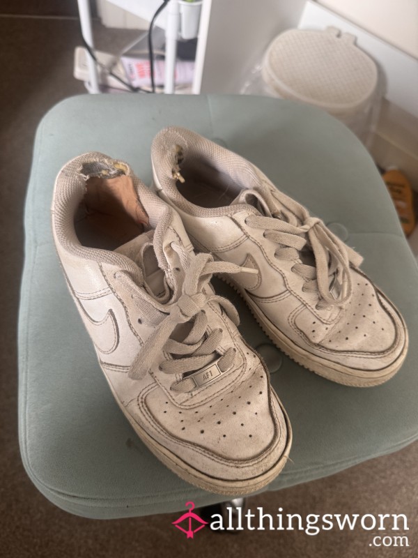 Very Dirty And Smelly Size 3 Trainers
