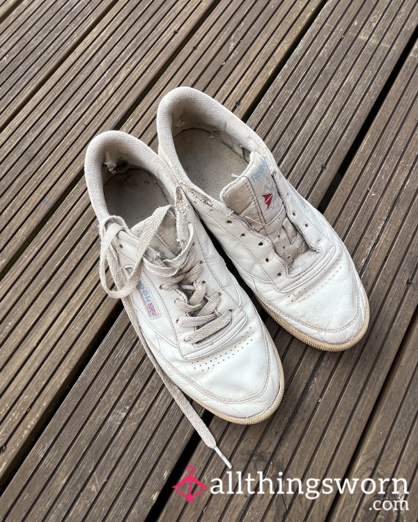 Very Dirty Old Well Worn Reebok Cla**ics Trainers 👟