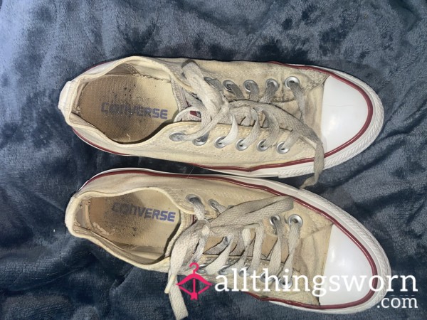 Very Dirty Smell Converse Trainers/Sneakers