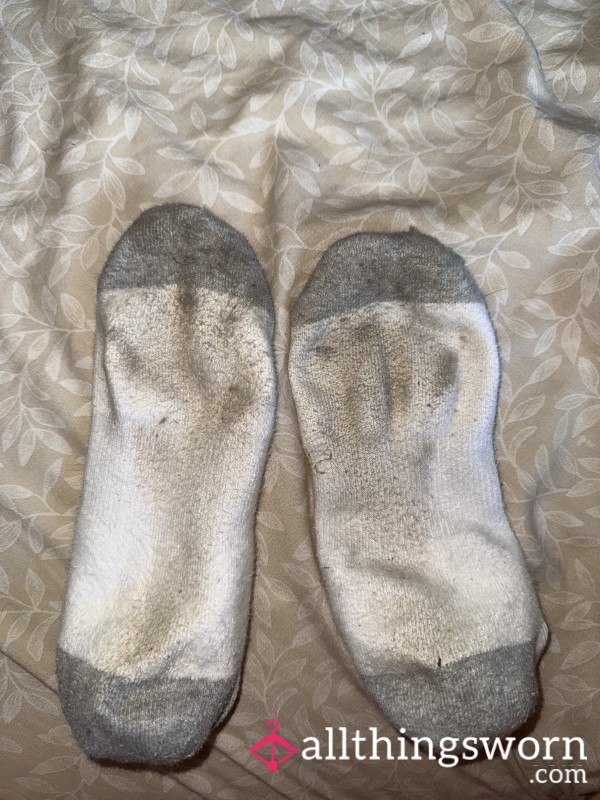 Very Dirty Stink Socks🧎🏽🦶🏼