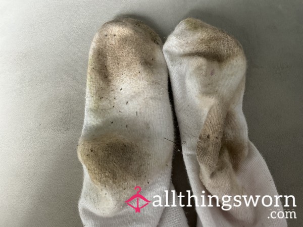 Very Dirtyyyy Socks