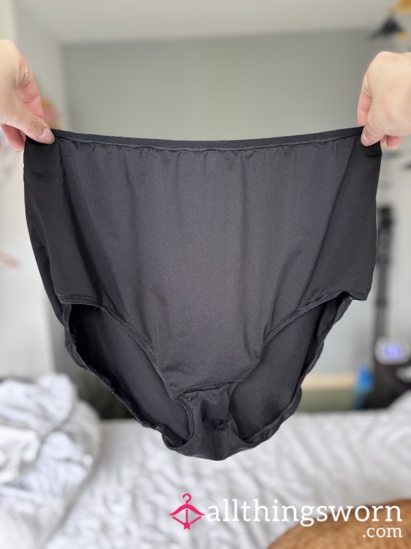 Very High Waisted Big Black Pants