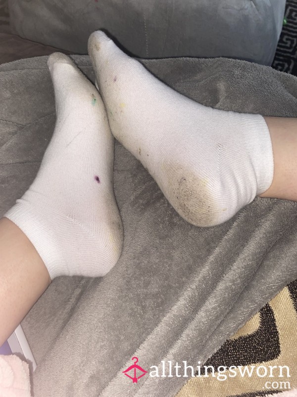 Very Much Worn Dirty Socks Amazing How Dirty Floors Can Be! 👣