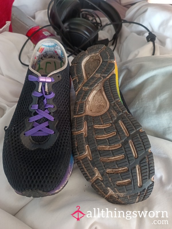 Very Old 4 Years! Under Armour Pride Trainers