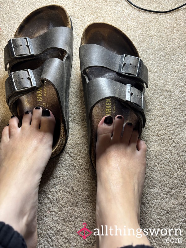 Very Old, Cla**ic Leather Oiled Birkenstocks