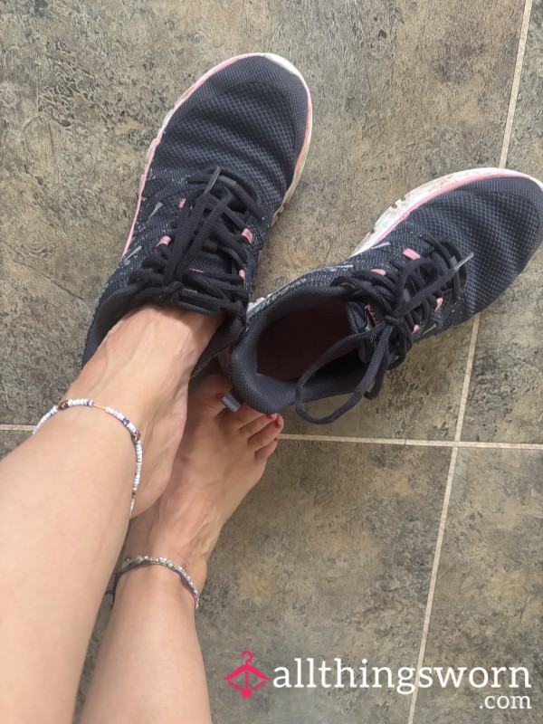 Come Stick Your Nose In Here And Sniff Like Your Life Depends On It. Atleast 5 Years Old. Full Of Sweat And Mamas Scent. Never Washed! Size 5