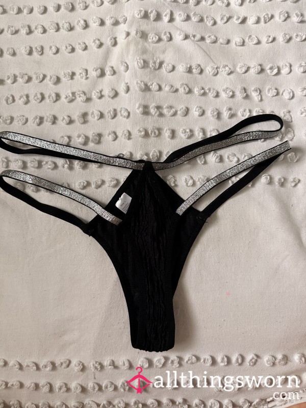 Very S**y Tiny Black And Silver Thong 🖤🤍