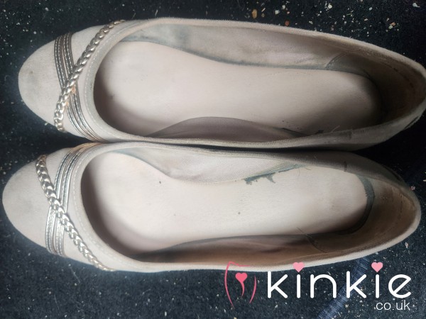 Very Smelly Ballet Flats