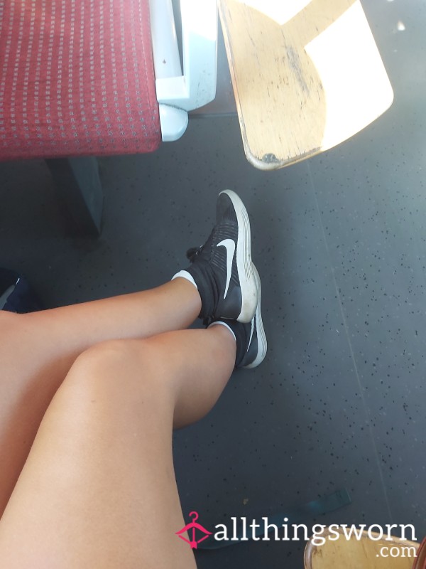 Very Stinky Nike Trainers. Rating 10 Stink!!