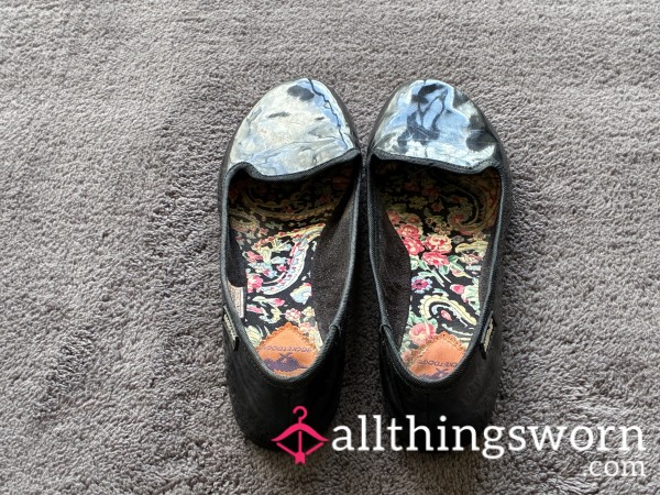 *SOLD* Very Stinky Worn Flats