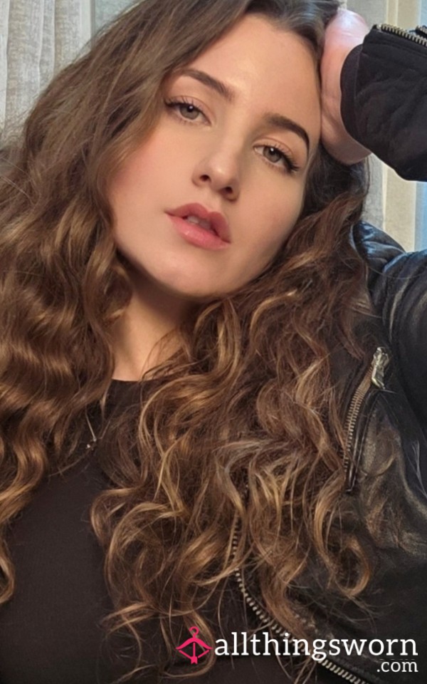 Very Tight Black Leather Leggings, Leather Jacket And Pleaser Very High Heels! 9 Pics 📸