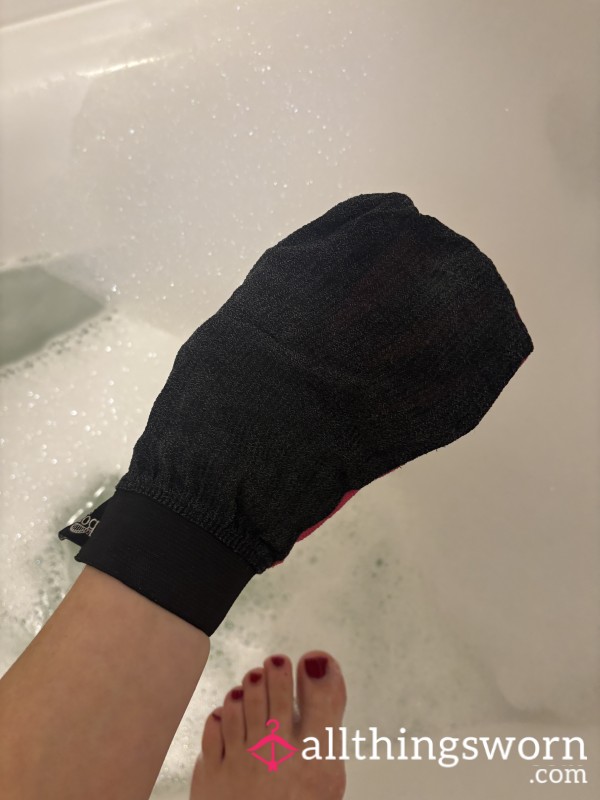 Very Used Exfoliating Mitt