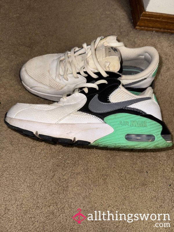 Very Used Nike Air Max