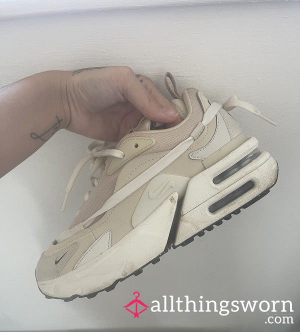 Very Used Nike Trainers For Buy Or Rent