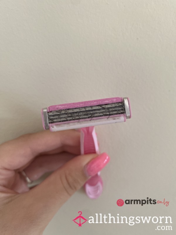 Very Used Pink Razor
