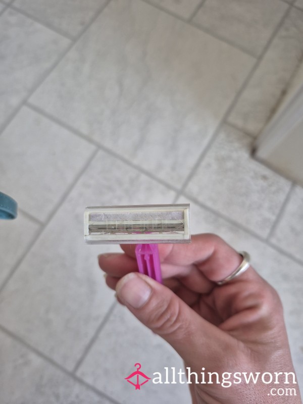 Very Used Razor