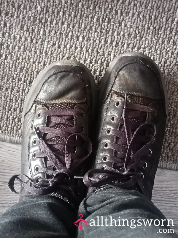 Very Very Used Skechers (2 Years!)