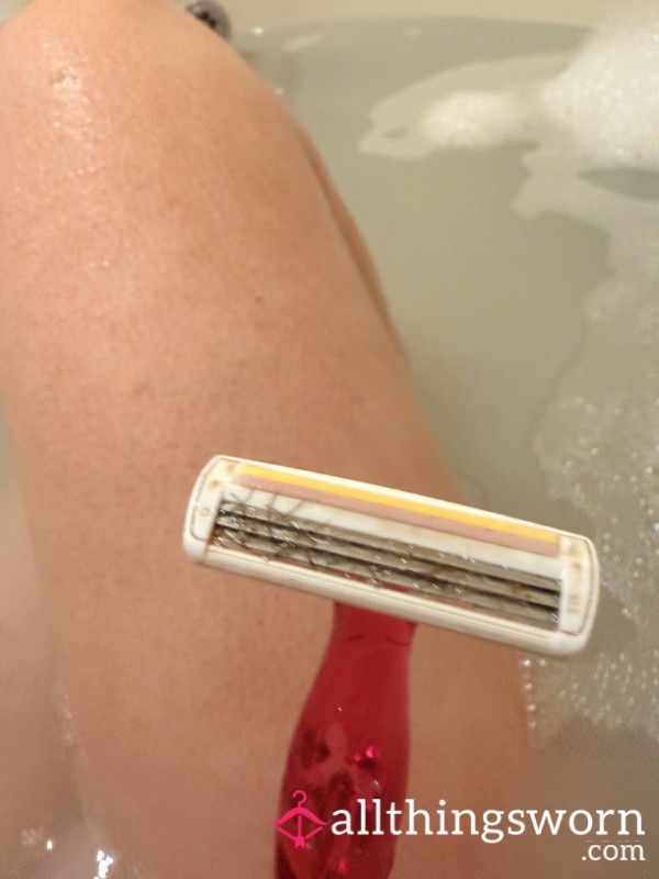 Very Well Used Razor 🐱