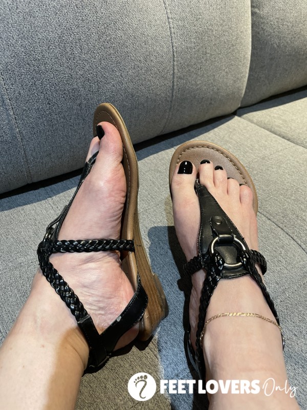 Very Well Worn (6 Years) Black Sandals Chelsee Girl, Leather Size 5