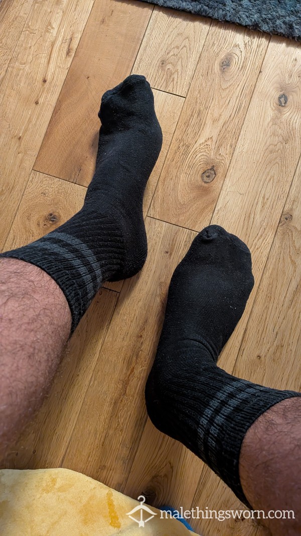 Very Well Worn Black Sports Socks