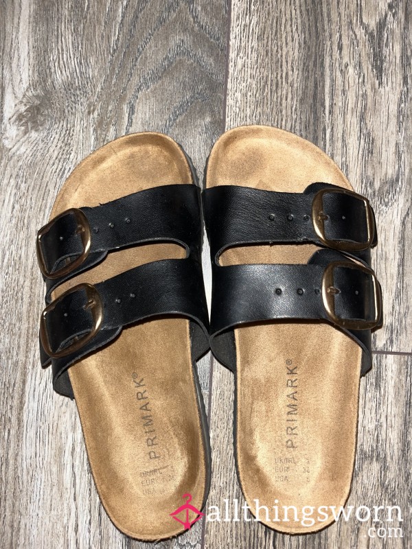 Very Well Worn Black Strap Sandals UK 3