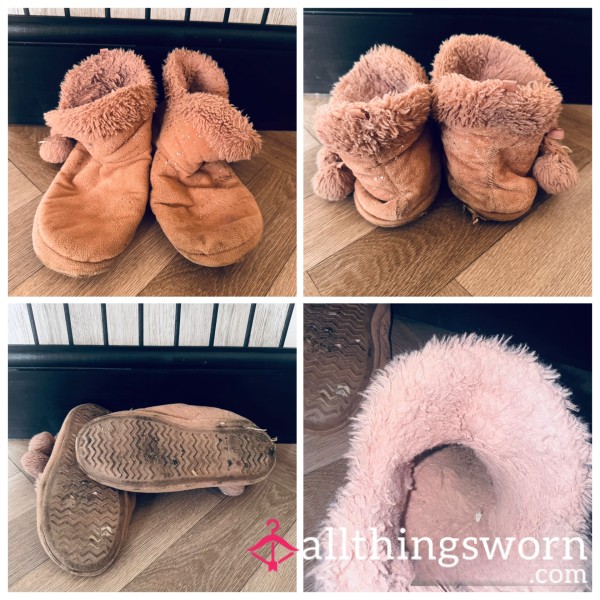 Very Well Worn Boot Style Slippers