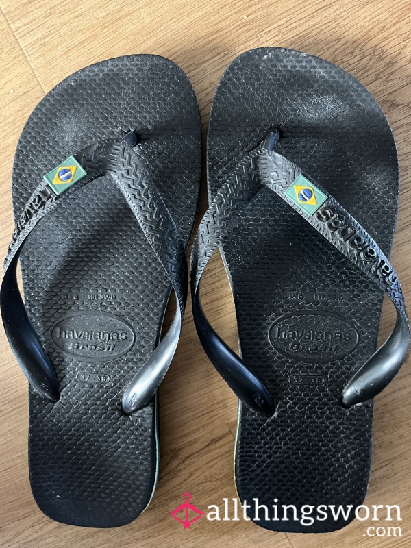 Very Well Worn Havaianas 🩴 Years Of Wear 👣