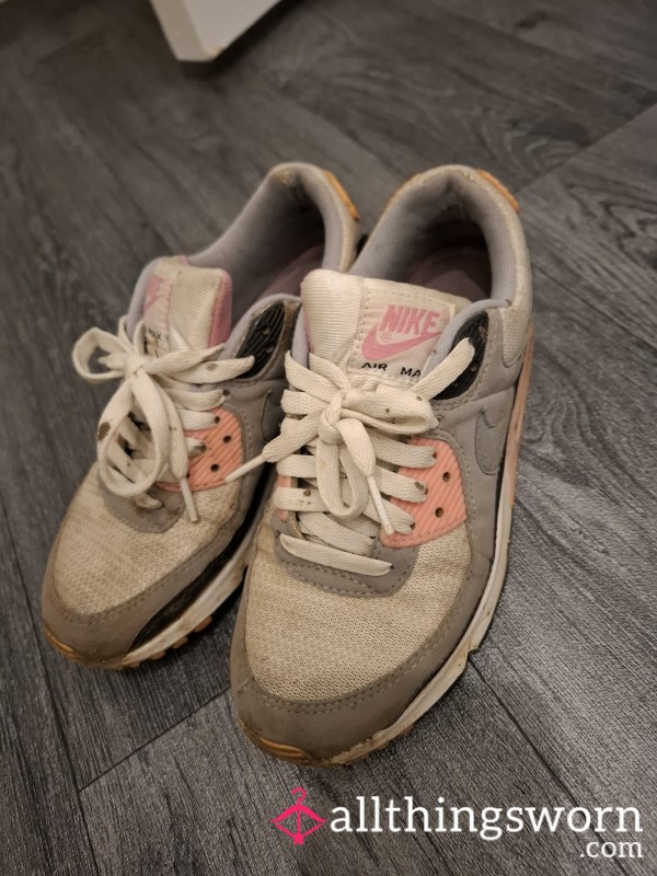 Very Well Worn Running Nike Air Max 90 Trainers That I Fell In Mud In!