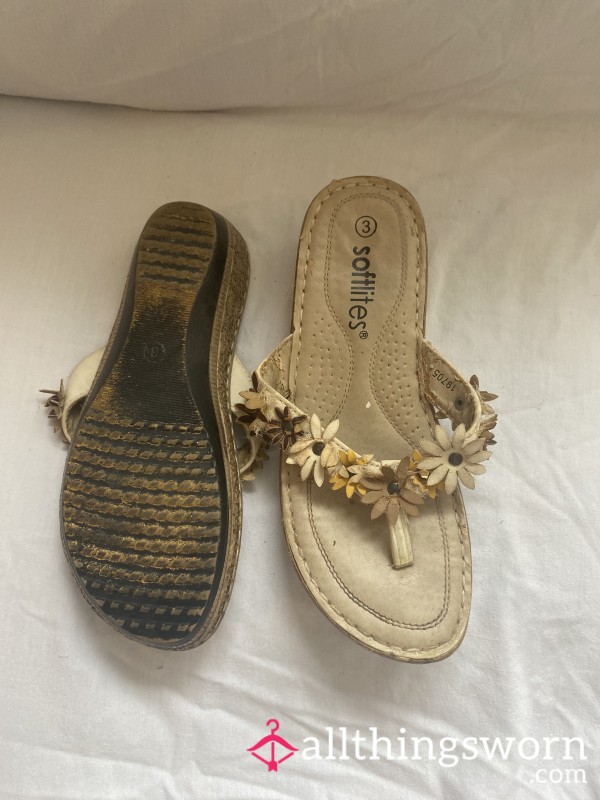 Very Well Worn Sandals Very Dirt