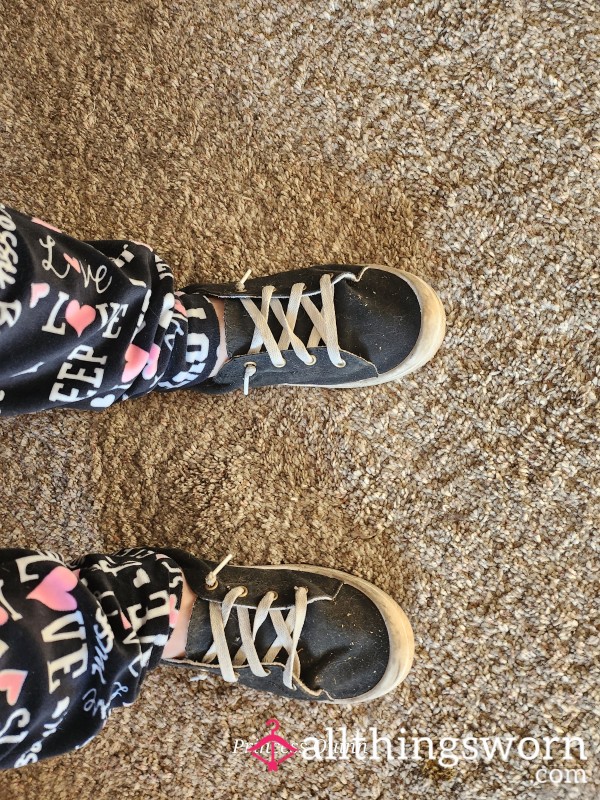Very Well Worn Slip On Flats