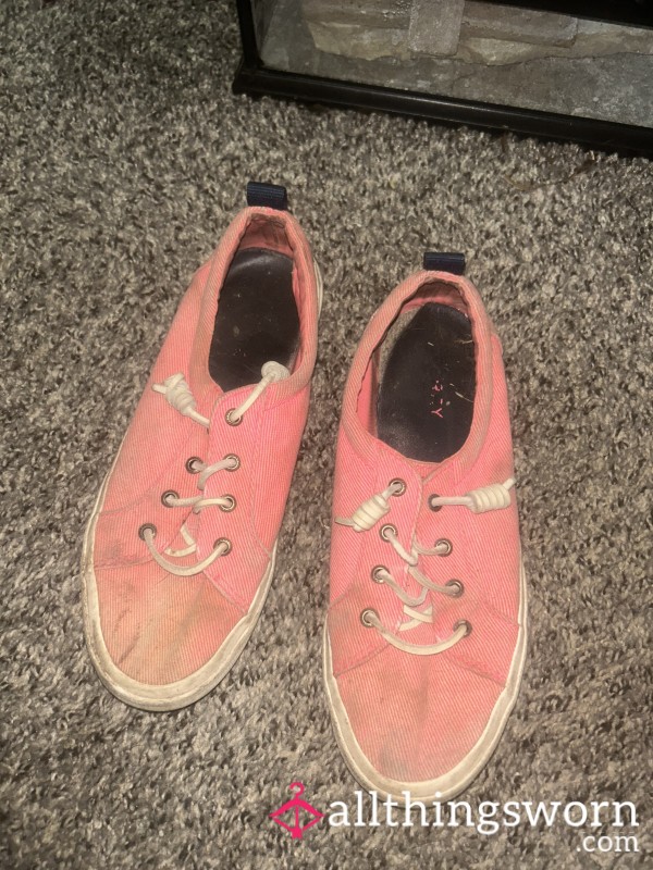 Very Well Worn Sperrys