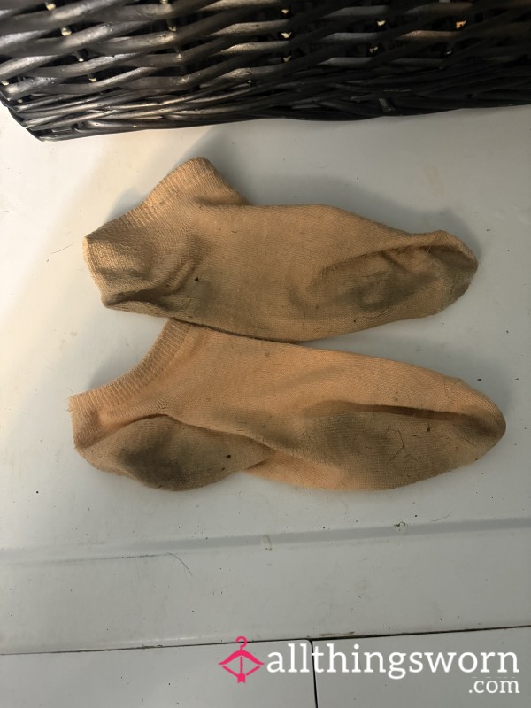 Very Well Worn Sweaty 🥵 Ankle Socks