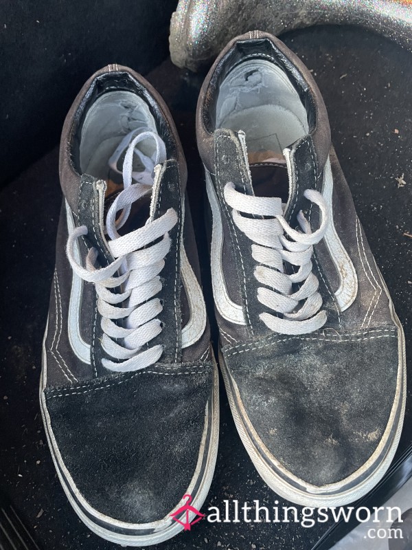 Very Well Worn Vans Trainers