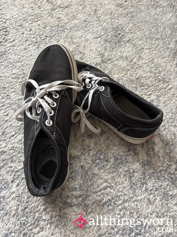 Very Well Worn, Worn Out Shoes