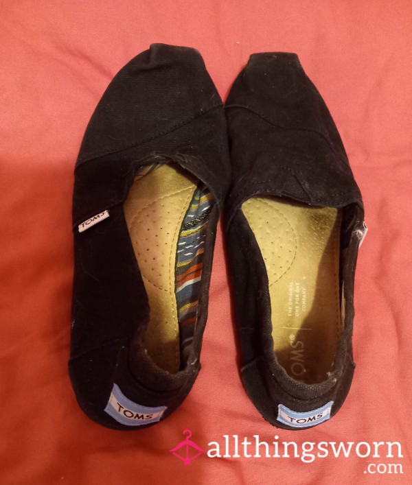 Very Worn Casual Shoes Size 4( Toms)