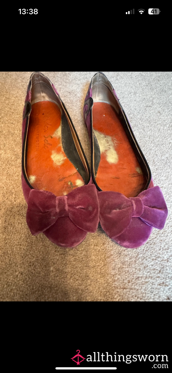 VERY Worn Dolly Shoes Size 6