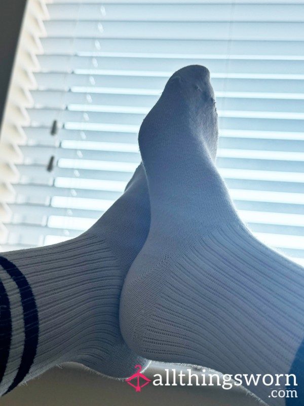 Very Worn Gym Socks From My Sweaty Workout 🦶🦶