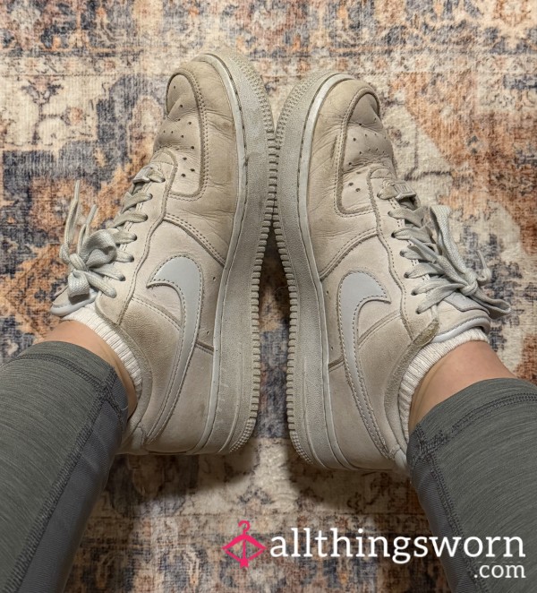 Very Worn Light Blue Nike Air Force 1’s Size 6