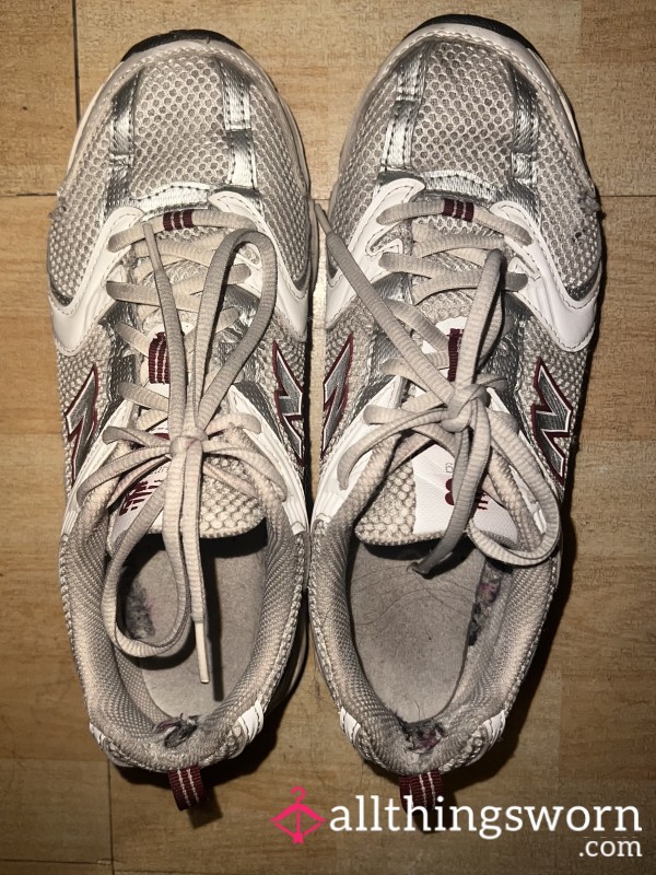 😈 Very Worn New Balance Trainers – Size 6 | Sweaty Foot Scent & Worship Ready